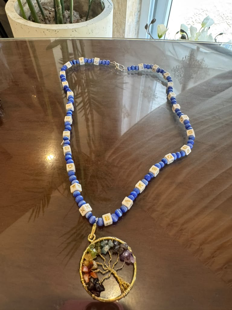 Blue single beaded necklace